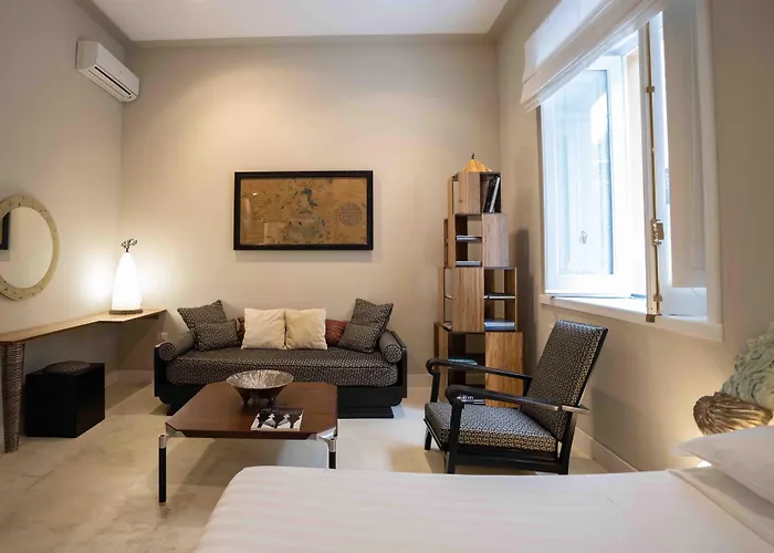 Atelier Ines Gallery Hotel