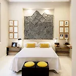 Atelier Ines Gallery فندق
