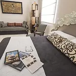 فندق Atelier Ines Gallery 3*