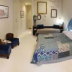 Atelier Ines Gallery فندق 3*