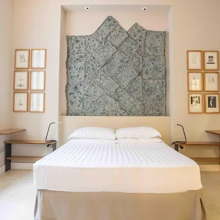 Atelier Ines Gallery Hotel Neapol