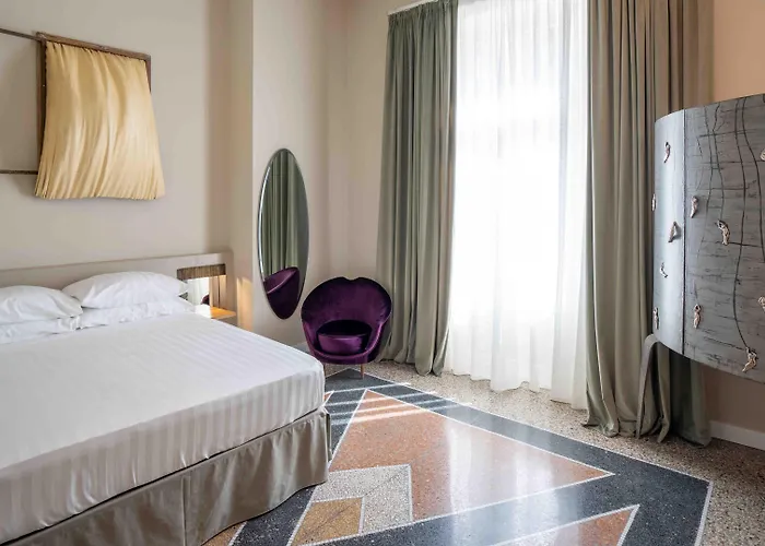 Atelier Ines Gallery Neapel