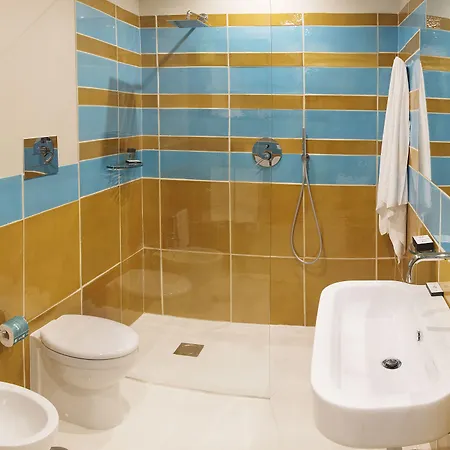 Atelier Ines Gallery 3* Nápoles