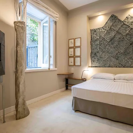 Atelier Ines Gallery Hotel