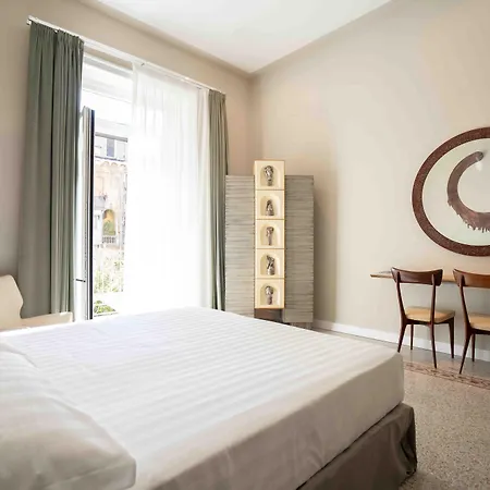 Atelier Ines Gallery 3* Nápoles